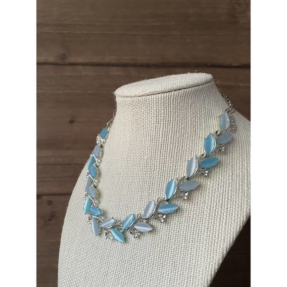 Vintage Thermoset Blue Floral Necklace - Silver Tone - 15” Adjustable - Picture 4 of 7